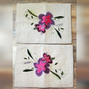 Pottery Barn Pillow Shams 2 Pick Stitch Floral applique Linen Cotton Standard sz